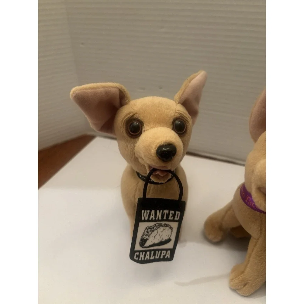 2 Vintage Taco Bell Talking Chihuahuas Happy New year and Wanted Chalupa 2000/98